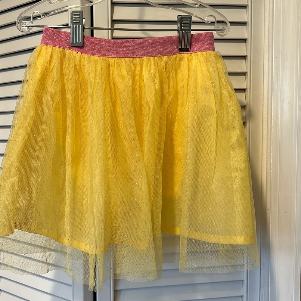 Hello tutu skirt, size 6x, used good condition